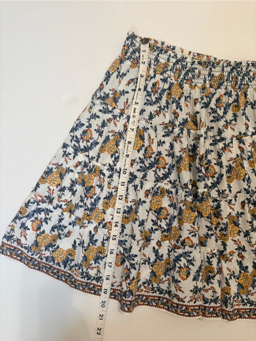 Max Studio Floral Tiered Skirt Butter Yellow Ivory Rayon Smocked Waist Large NWT - Picture 10 of 11